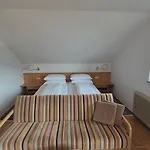 Haus Kraller-urlaub Mit Seeblick * Millstatt
