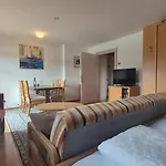 Haus Kraller-urlaub Mit Seeblick Millstatt