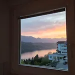 Haus Kraller-urlaub Mit Seeblick 아파트 밀슈타
