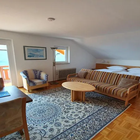 Haus Kraller-urlaub Mit Seeblick Millstatt