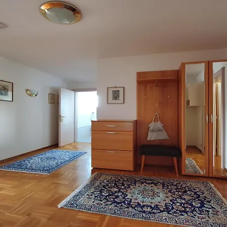 Haus Kraller-urlaub Mit Seeblick Apartment Millstatt
