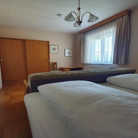 Haus Kraller-urlaub Mit Seeblick Millstatt